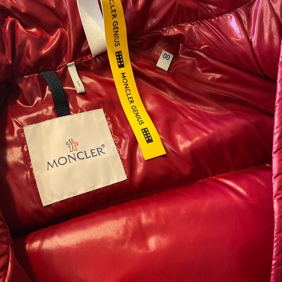 Moncler Genius Puffer in red -Like new - Picture 3 of 4